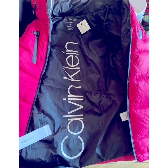 NWT Men’s Calvin Klein Neon Raspberry/Pink Puffer Jacket Coat S - Picture 5 of 10